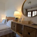 Buzas Pince Vendeghaz بيت ضيافة 3*