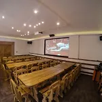 Buzas Pince Vendeghaz 3* Ecséd