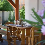 بيت ضيافة Buzas Pince Vendeghaz 3*