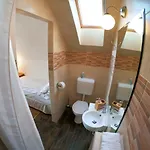 بيت ضيافة Buzas Pince Vendeghaz