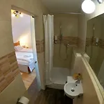 Buzas Pince Vendeghaz بيت ضيافة