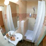 Buzas Pince Vendeghaz بيت ضيافة