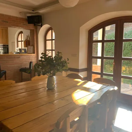Buzas Pince Vendeghaz Ecséd