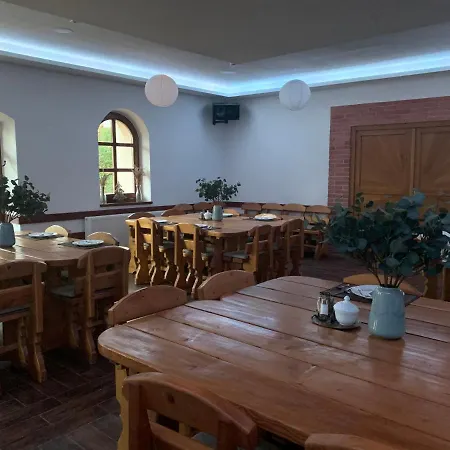 Buzas Pince Vendeghaz 3* Ecséd
