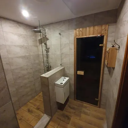 Buzas Pince Vendeghaz Konukevi 3*