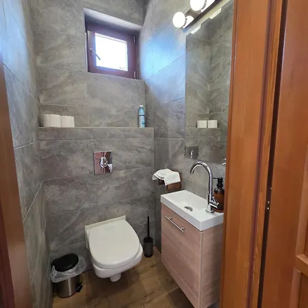 Buzas Pince Vendeghaz