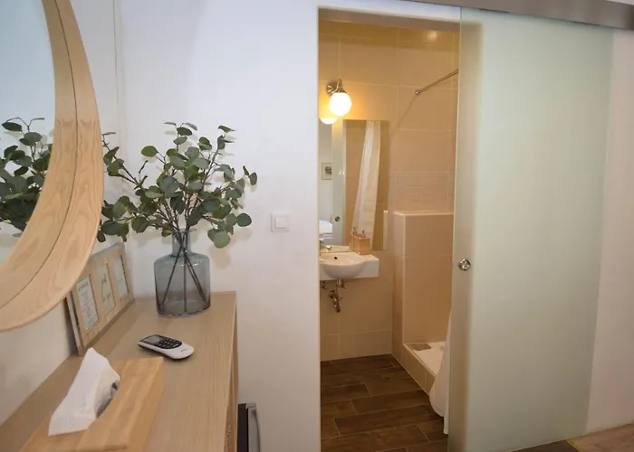 Buzás Pince 3* Ecséd