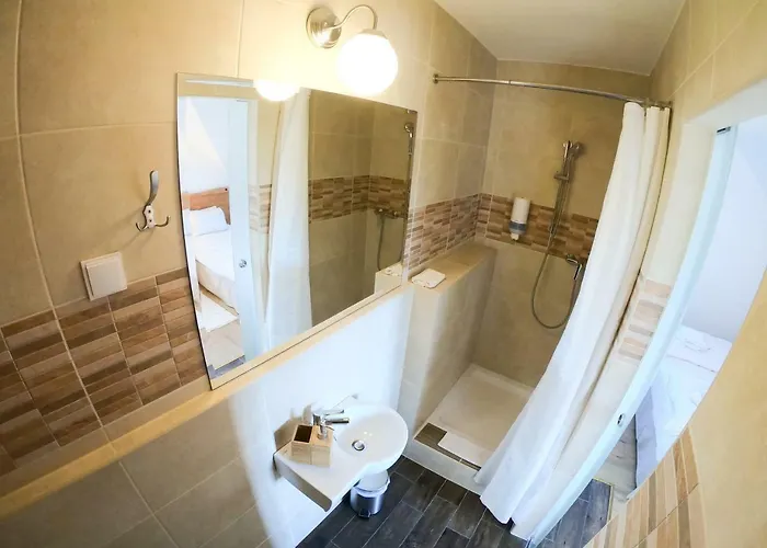 Buzás Pince Pensión 3*